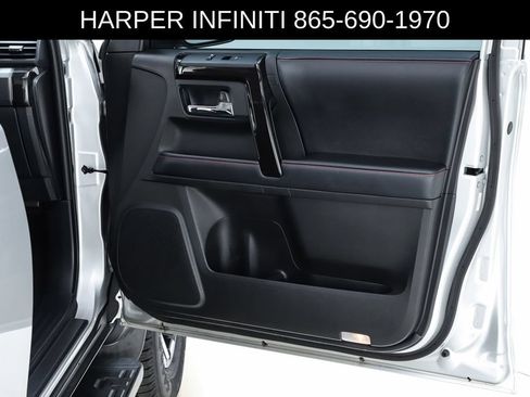 Used 2019 Toyota 4Runner TRD Off-Road AWD/4WD image 31