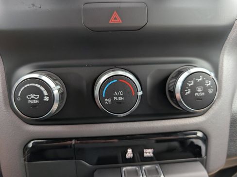 Used 2022 RAM 1500 Big Horn image 19