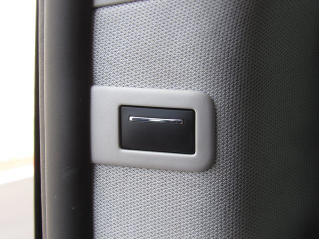 Used 2023 Mercedes-Benz Metris Passenger image 28