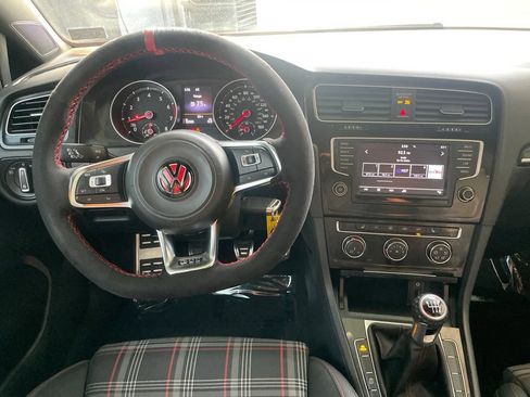 Used 2016 Volkswagen GTI S FWD image 17