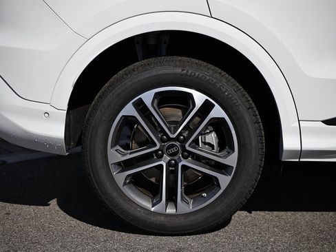 New 2025 Audi Q5 Premium image 5