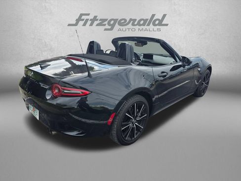Used 2024 MAZDA MX-5 Miata Grand Touring RWD image 4
