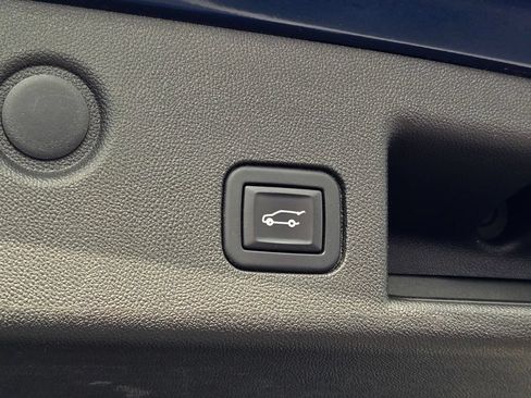 Used 2022 Chevrolet Equinox LT FWD image 21