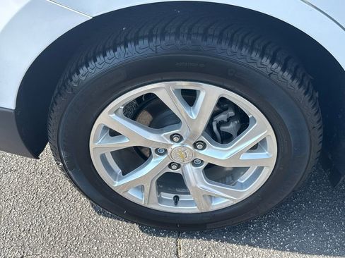 Used 2020 Chevrolet Equinox Premier image 18