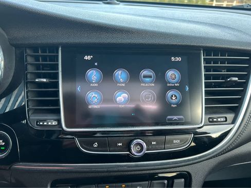 Used 2018 Buick Encore Sport Touring image 20