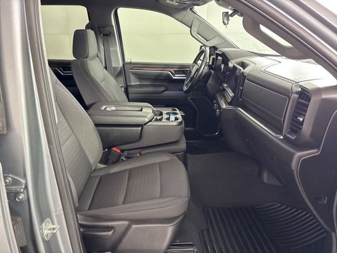 Used 2025 Chevrolet Silverado 1500 LT image 46
