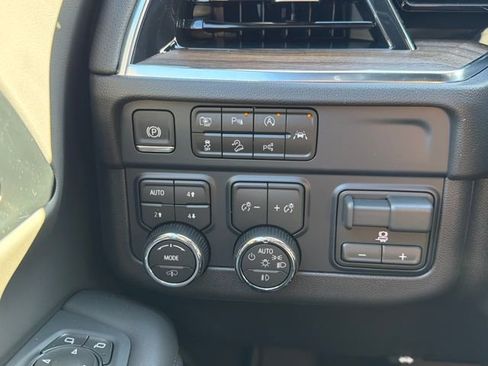 New 2026 Chevrolet Tahoe High Country AWD/4WD image 29