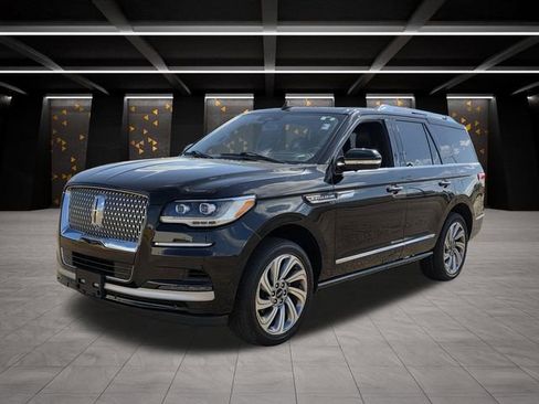 Certified 2022 Lincoln Navigator Reserve image 7