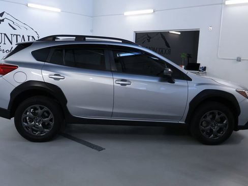Used 2021 Subaru Crosstrek 2.5i Sport w/ Moonroof Package AWD/4WD image 8