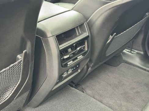 Certified 2024 Jeep Grand Cherokee Limited w/ Black Appearance Package image 17