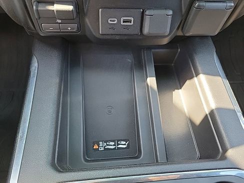 Used 2019 GMC Sierra 1500 AT4 w/ Technology Package AWD/4WD image 15