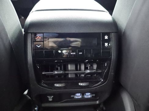 Certified 2021 Jeep Grand Cherokee L Laredo AWD/4WD image 19