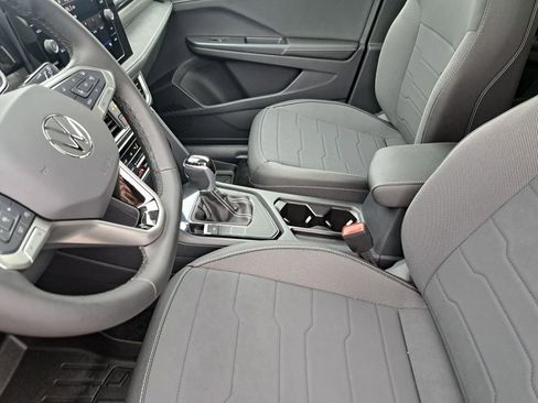 New 2026 Volkswagen Taos SE image 20