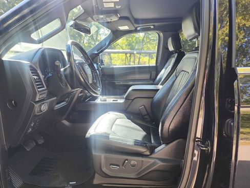 Used 2020 Ford Expedition Max Limited image 19