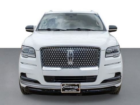 Used 2022 Lincoln Navigator L Reserve AWD/4WD image 3