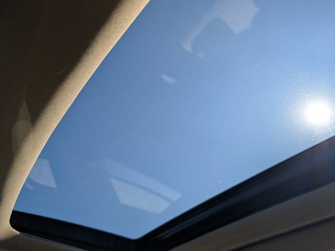 Certified 2025 Acura TLX w/ Technology Package image 24