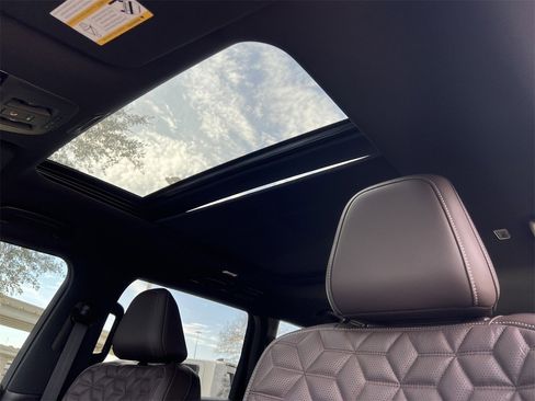 New 2026 Nissan Armada Platinum image 16