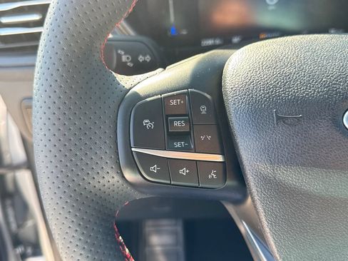 Used 2023 Ford Escape ST-Line w/ Tech Pack #1 AWD/4WD image 31