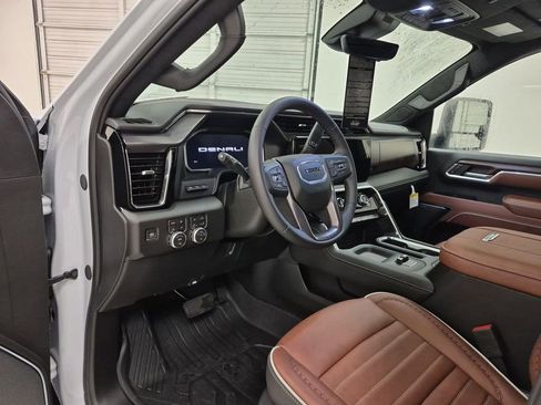 New 2026 GMC Sierra 2500 Denali Ultimate w/ LPO, Black Badging Package image 10