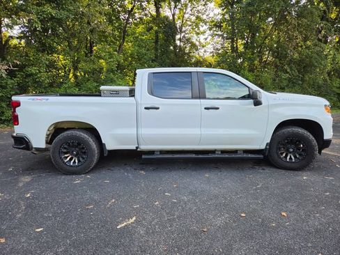 Used 2023 Chevrolet Silverado 1500 W/T w/ WT Value Package AWD/4WD image 5