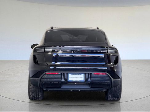 New 2025 Porsche Macan Turbo Electric image 7