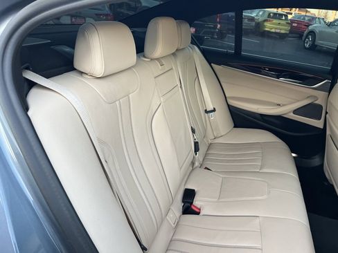 Used 2019 BMW 530i xDrive 530i xDrive image 38