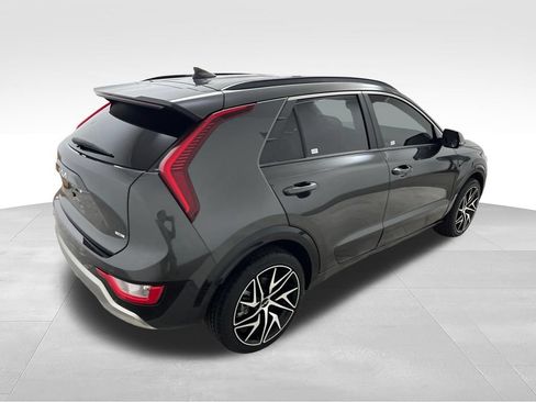 Certified 2025 Kia Niro EX Touring FWD image 5