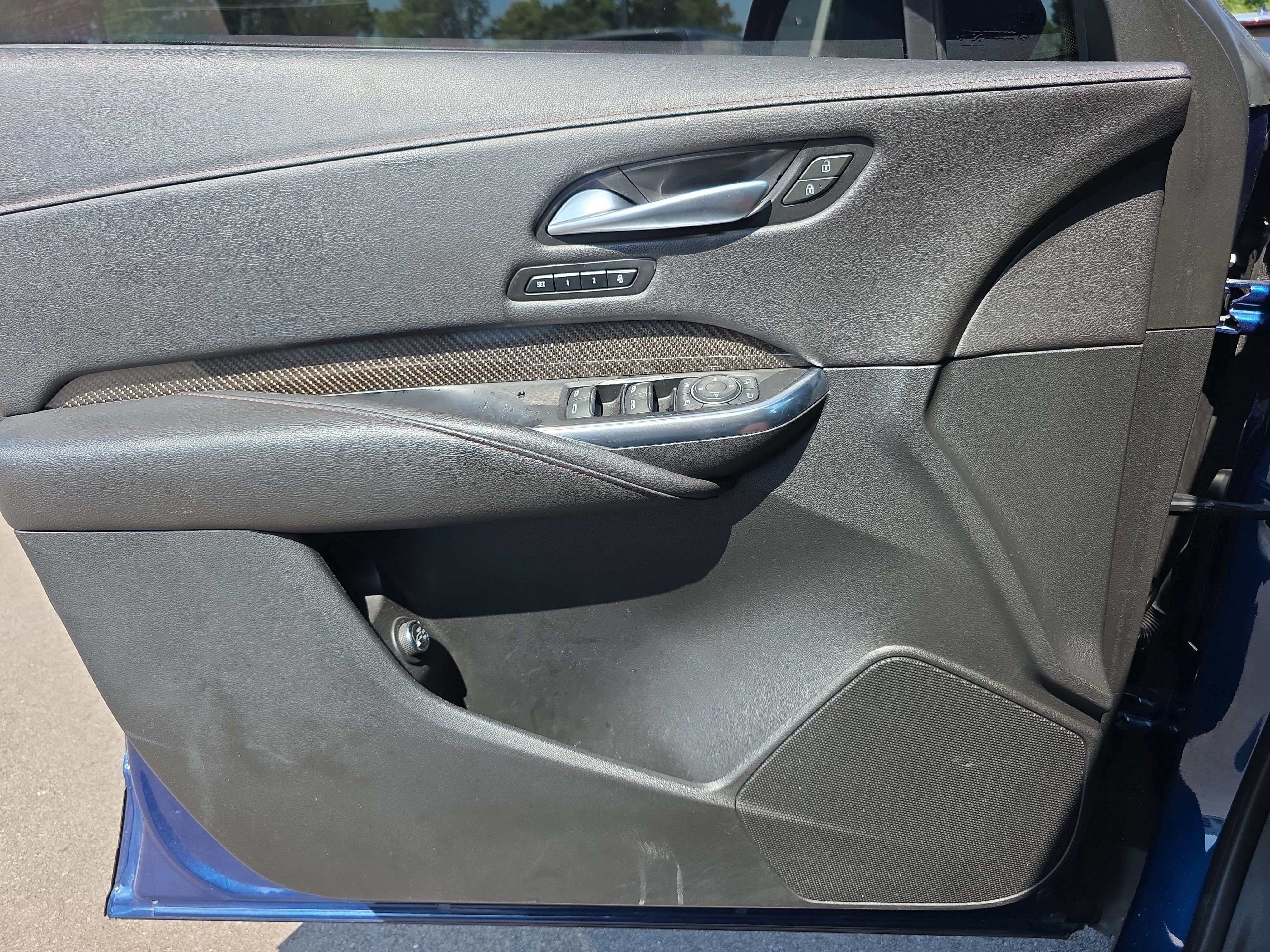 Used 2019 Cadillac XT4 Sport w/ Driver Awareness Package FWD image 17