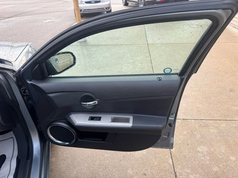 Used 2010 Dodge Avenger R/T image 15