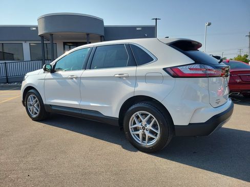 Used 2024 Ford Edge SEL w/ Convenience Package AWD/4WD image 3