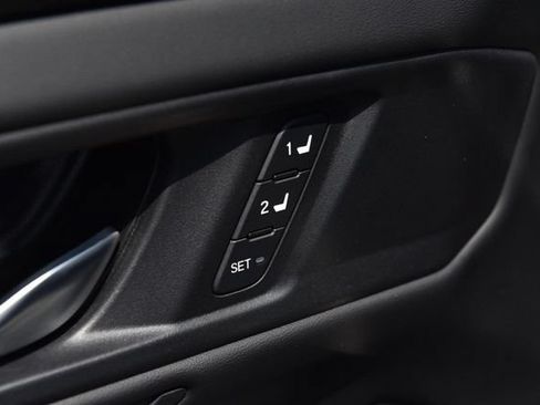Used 2025 Honda Accord Sport image 9
