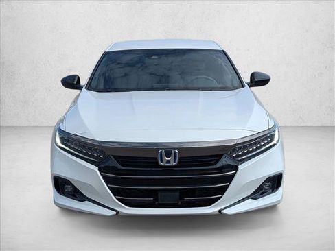 Used 2022 Honda Accord Sport image 2