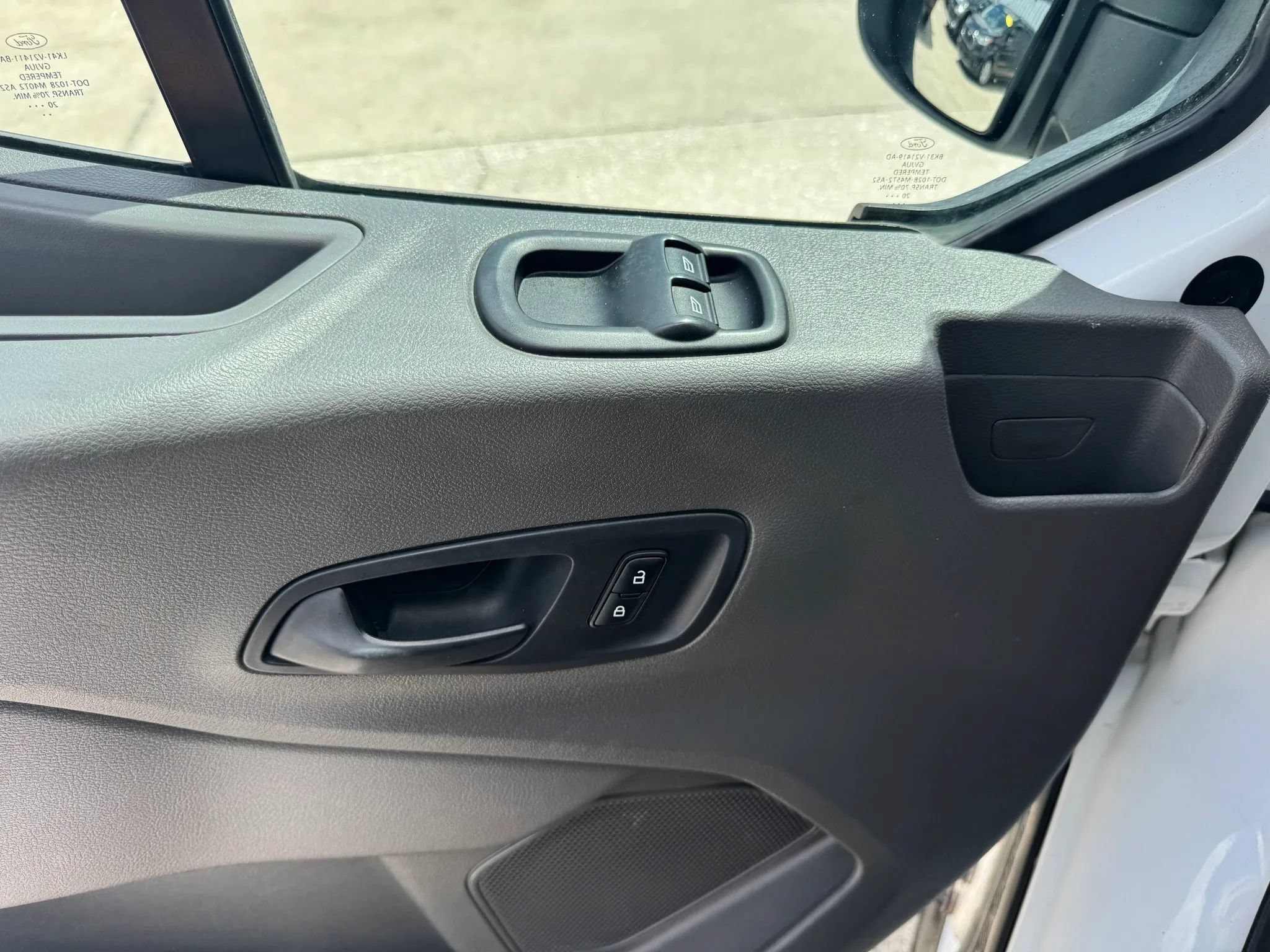 Used 2020 Ford Transit 250 Medium Roof AWD w/ Load Area Protection Package image 17