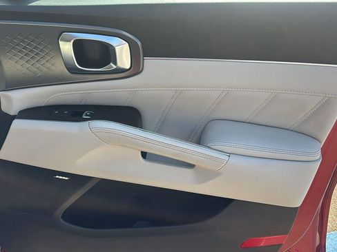 Used 2021 Kia Sorento SX image 23