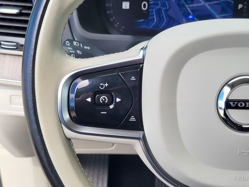 Certified 2024 Volvo XC90 T8 Plus w/ Protection Package Premier image 15