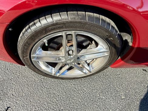 Used 2006 Chevrolet Corvette Coupe w/ Preferred Equipment Group RWD image 16