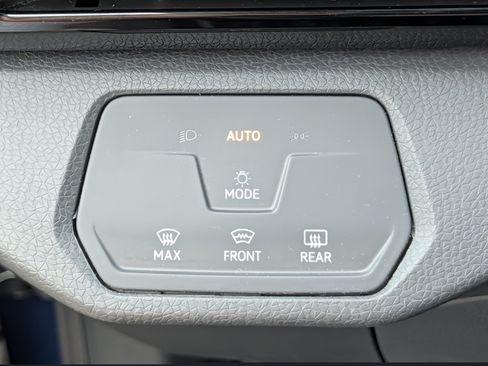 Used 2023 Volkswagen ID.4 Pro AWD/4WD image 26