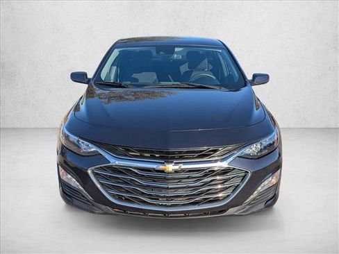 Used 2023 Chevrolet Malibu LT image 2