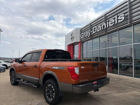 Used 2019 Nissan Titan PRO-4X image 2