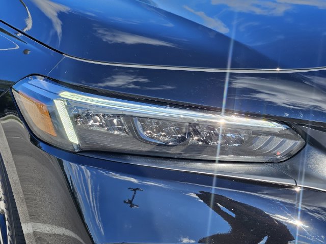 Used 2024 Honda Civic LX image 9