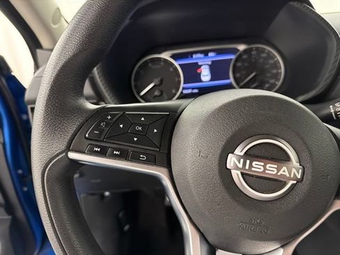 Used 2024 Nissan Sentra SV FWD image 11
