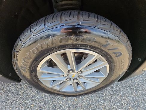 Certified 2023 Chevrolet Traverse LT AWD/4WD image 40