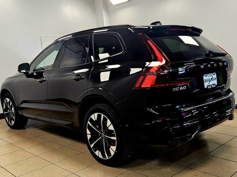New 2026 Volvo XC60 B5 Plus w/ Protection Package Premier AWD/4WD image 6