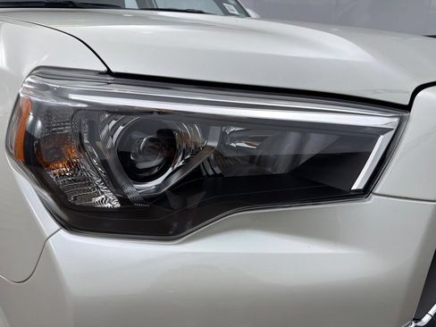 Used 2023 Toyota 4Runner Limited AWD/4WD image 33