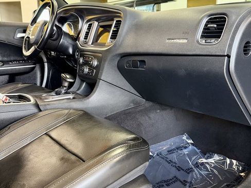 Used 2021 Dodge Charger SXT w/ Leather Interior Group image 12