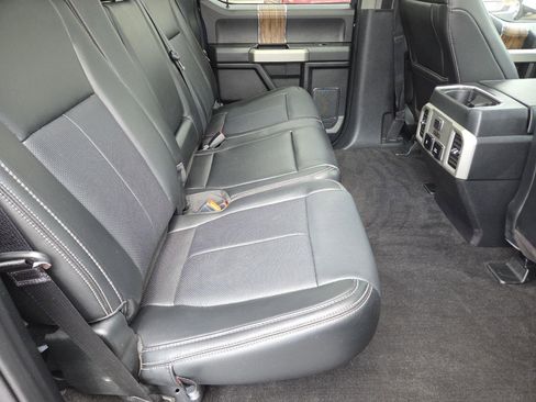 Used 2019 Ford F150 Lariat w/ Equipment Group 502A Luxury AWD/4WD image 24