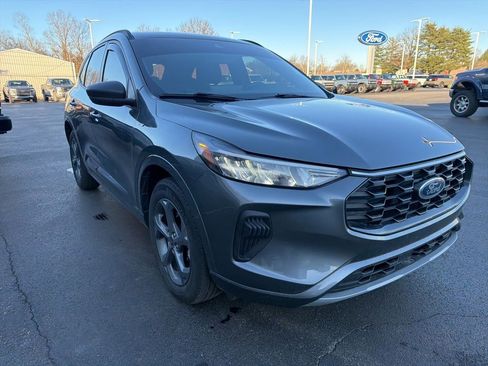 Used 2023 Ford Escape ST-Line w/ Tech Pack #1 image 6