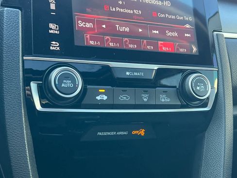 Used 2018 Honda Civic EX image 19