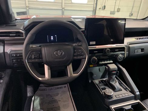 New 2026 Toyota Tacoma TRD Off-Road AWD/4WD image 4