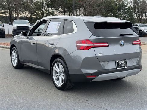 Used 2025 BMW X3 xDrive30i w/ Premium Package image 11